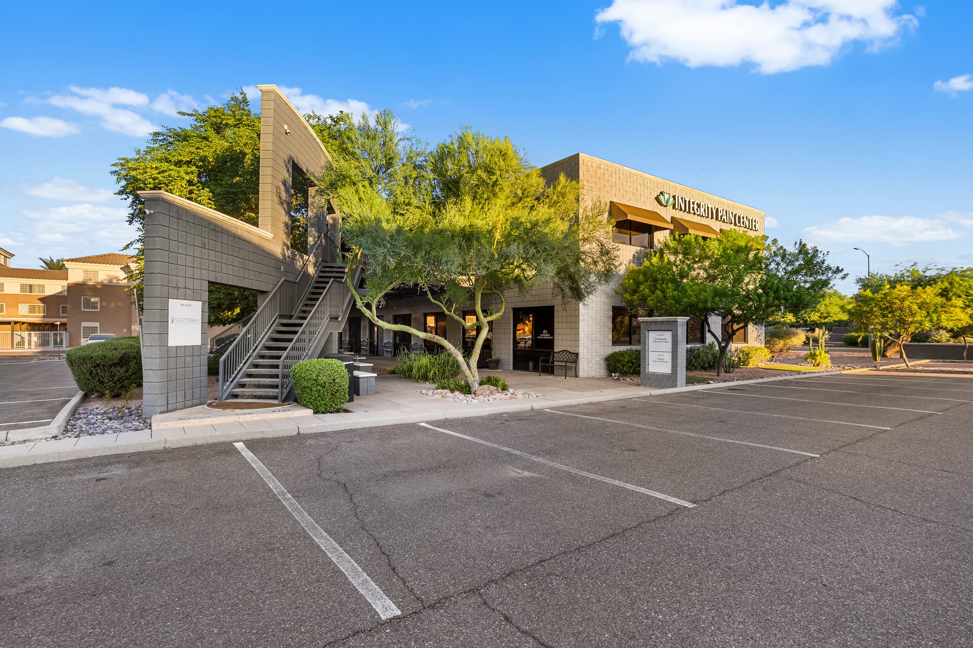 Scottsdale clinic exterior